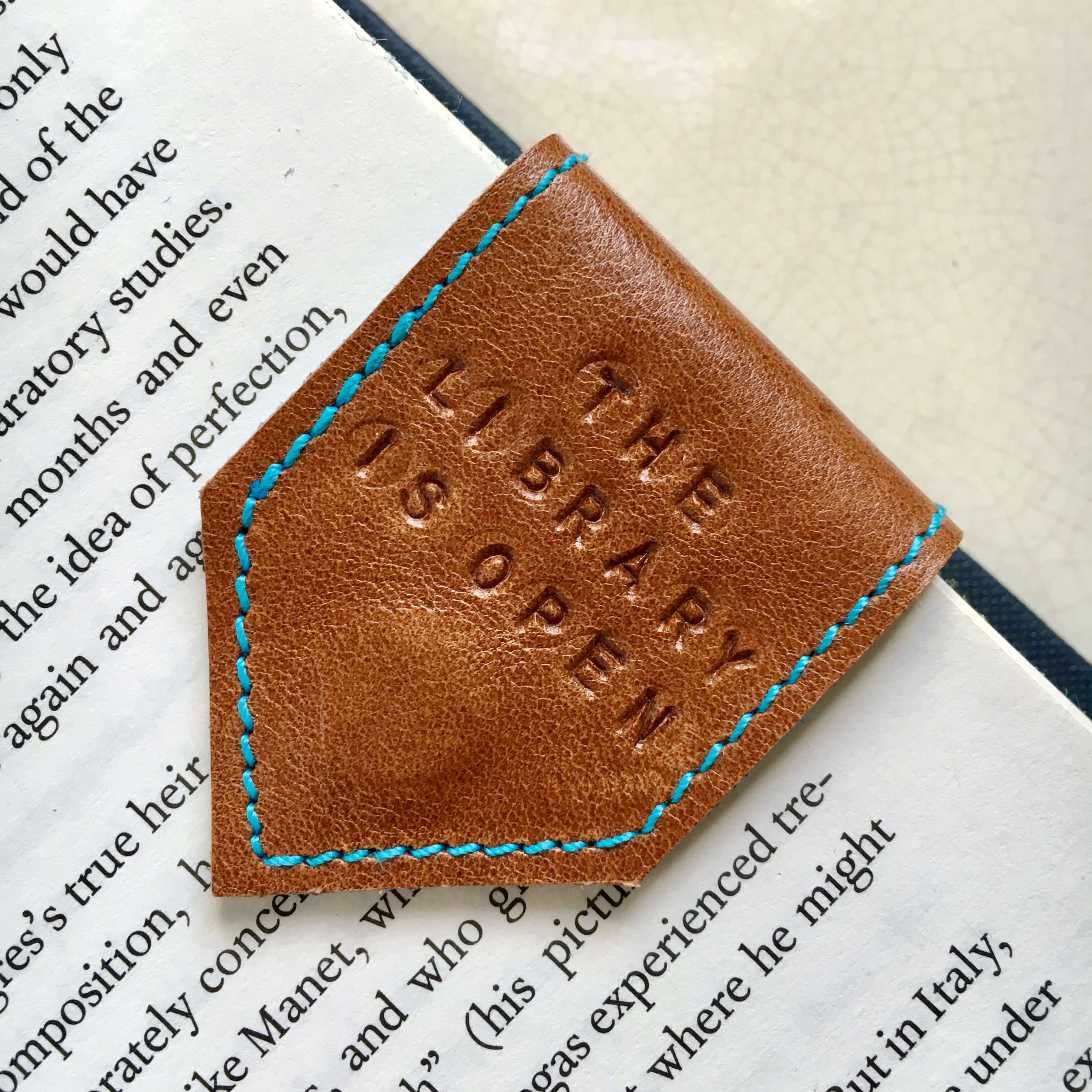 leather_magnetic_bookmark_by_law